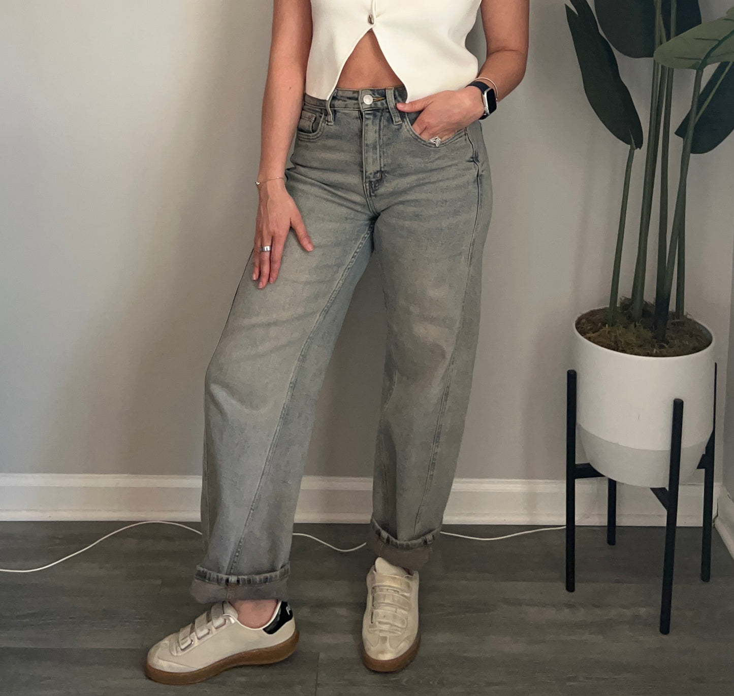 High-Rise Curvy Barrel Jeans
